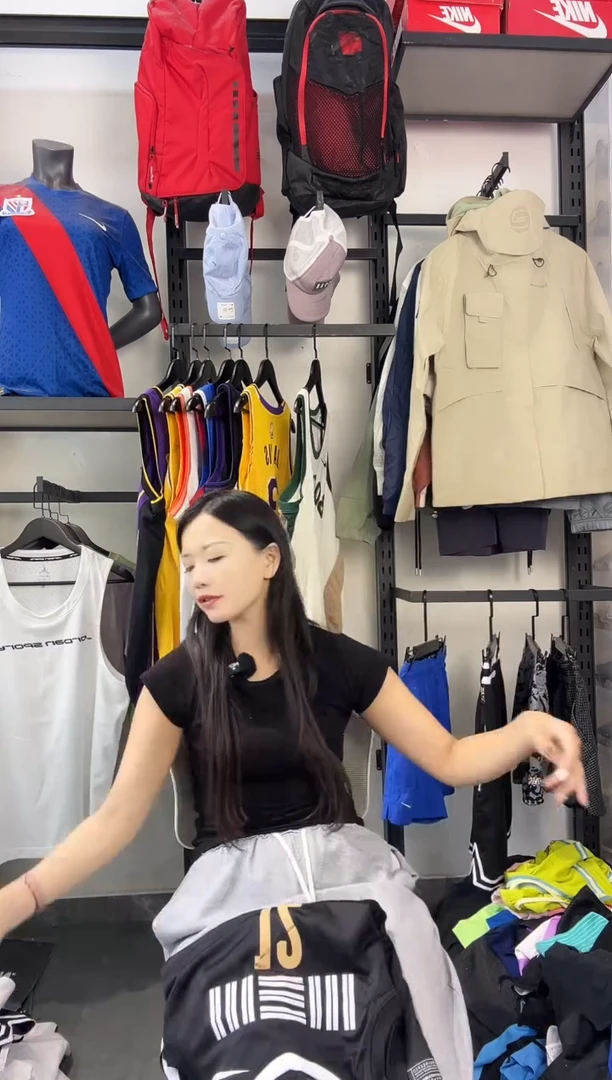 675   ·编码 瑕疵款直播间过款为准 尺码·
