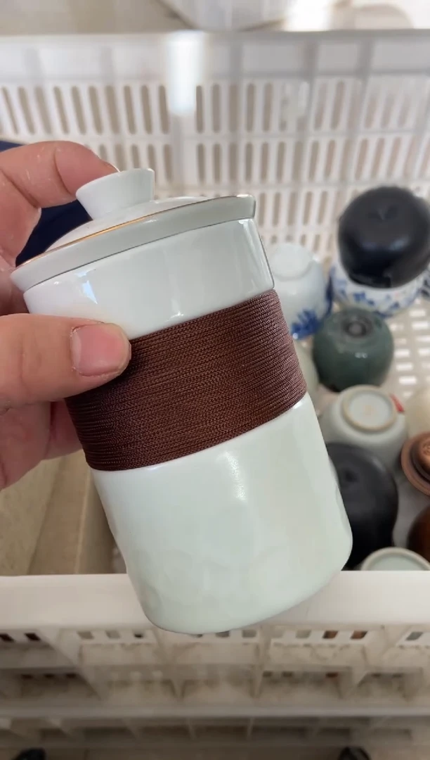 杯子陶无运费险有瑕疵的摄影的产品有使用过的痕迹有点脏介意勿拍