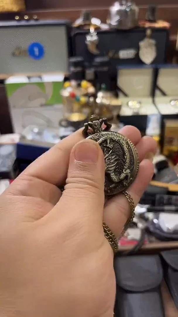 瓷片闪购商品 如图所示