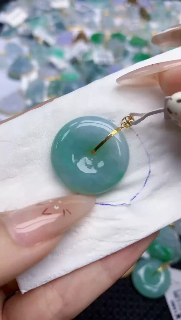 翡翠18K金镶嵌颈饰201   天然翡翠A货