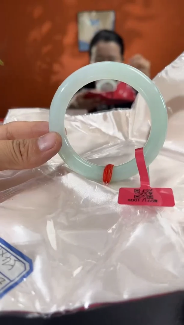 未镶嵌手镯翡翠翡翠手镯