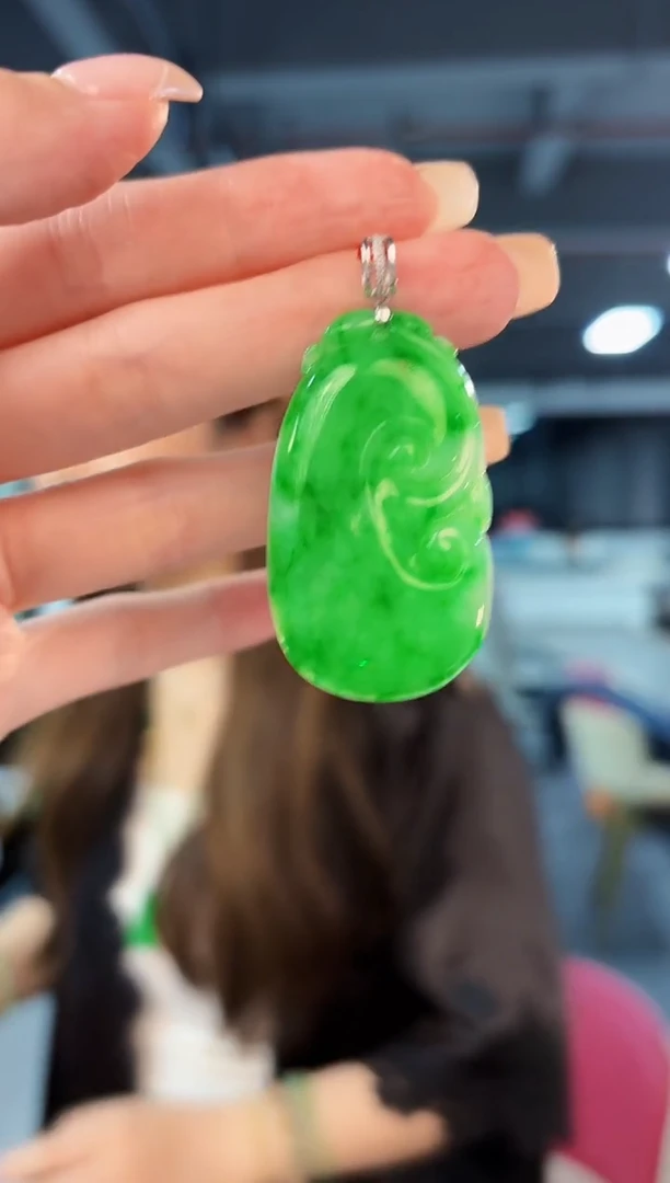 翡翠18K金镶嵌颈饰 缅料A货/支持复检/一件