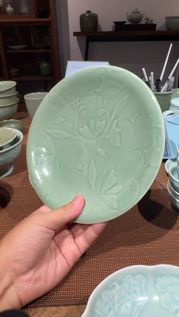 微瑕玉兰圆盘一只