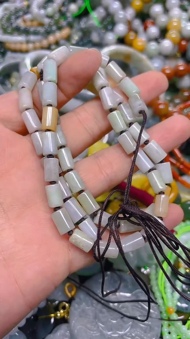 颈饰未镶嵌翡翠5mm/ C /翡翠A货，一件也是批发价