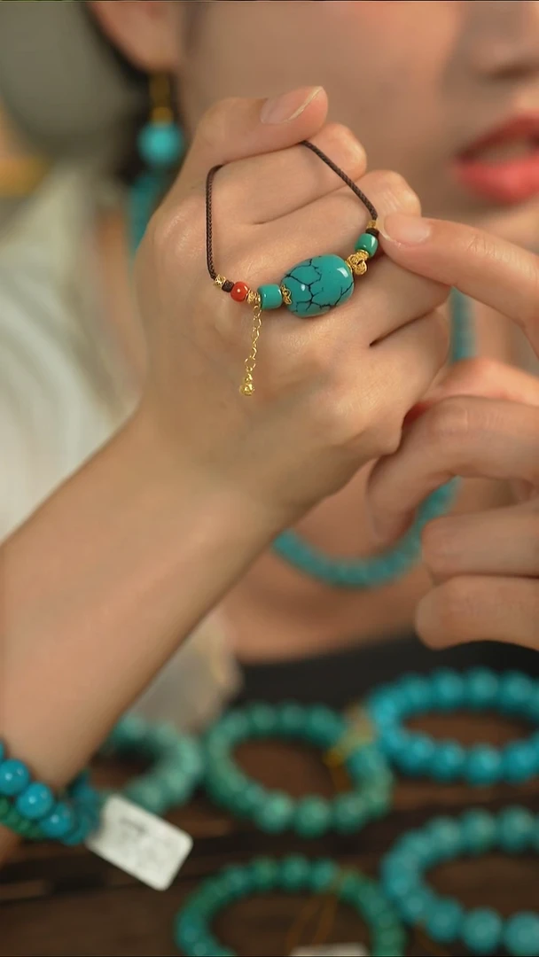 18K金镶嵌绿松石项链复古设计