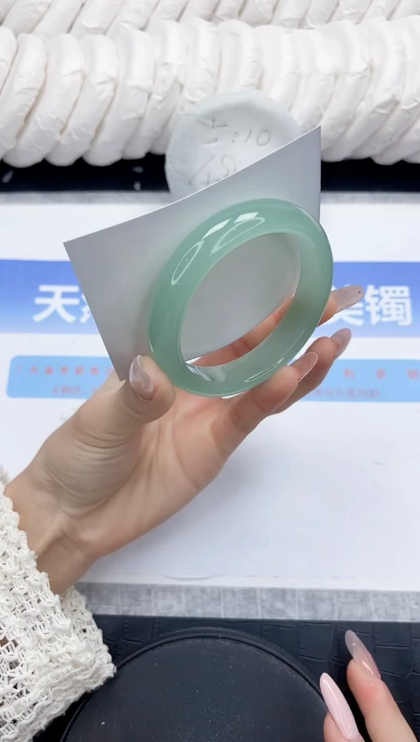 未镶嵌手镯石英质玉7-56.8