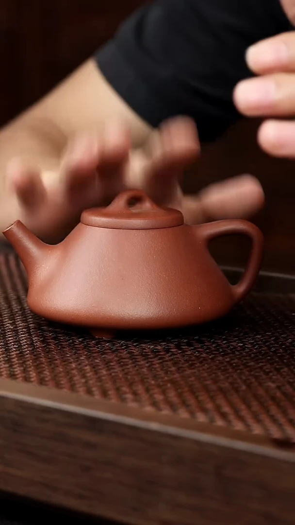 茶壶紫砂红降坡子冶