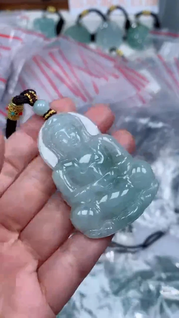 颈饰未镶嵌翡翠吊坠