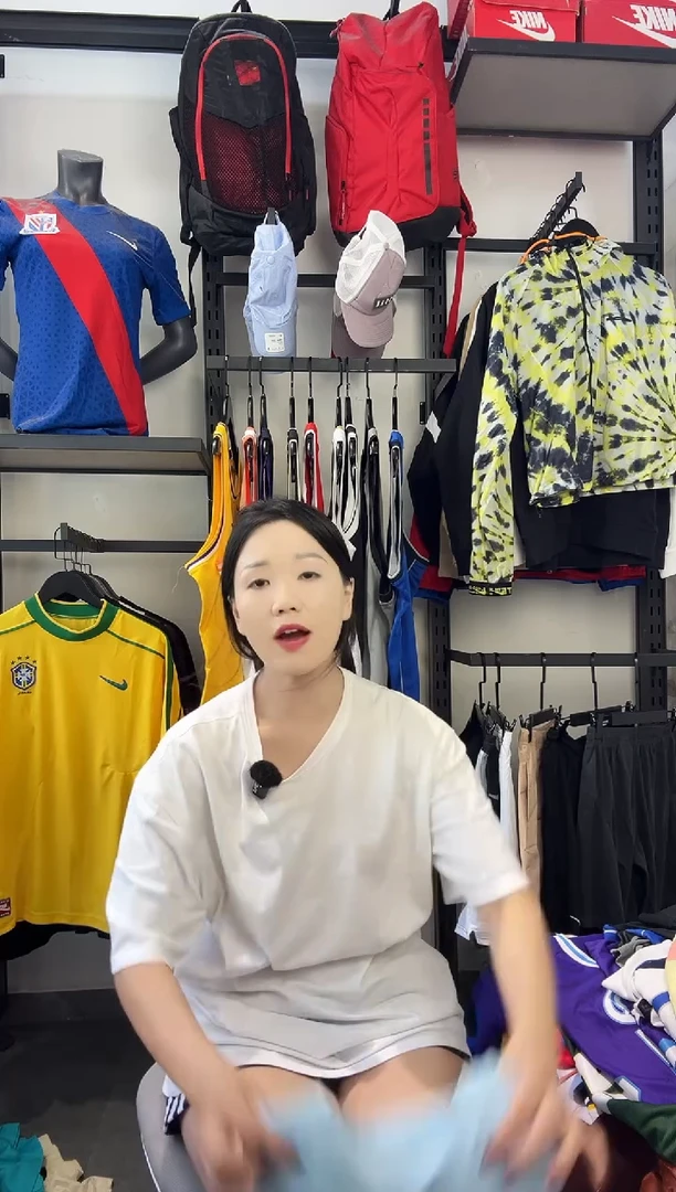 164  ·编码 耐克卫衣服饰过款为准 尺码·