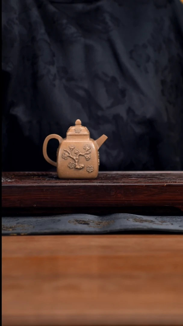 【闪购商品】紫砂茶壶125cc黄龙山原矿段泥梅花方器16