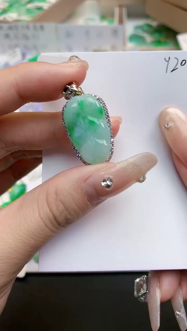 颈饰未镶嵌翡翠天然缅甸A货翡翠