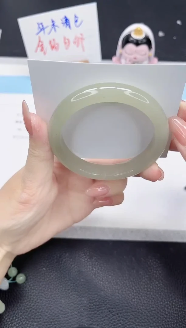 未镶嵌手镯石英质玉284-59.2