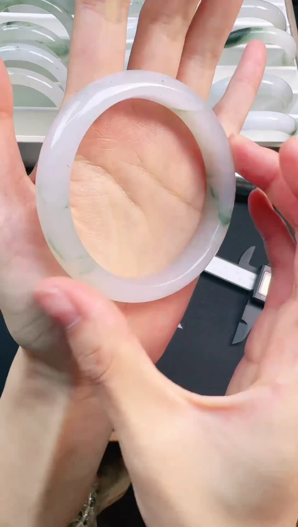 未镶嵌手镯石英质玉16-60