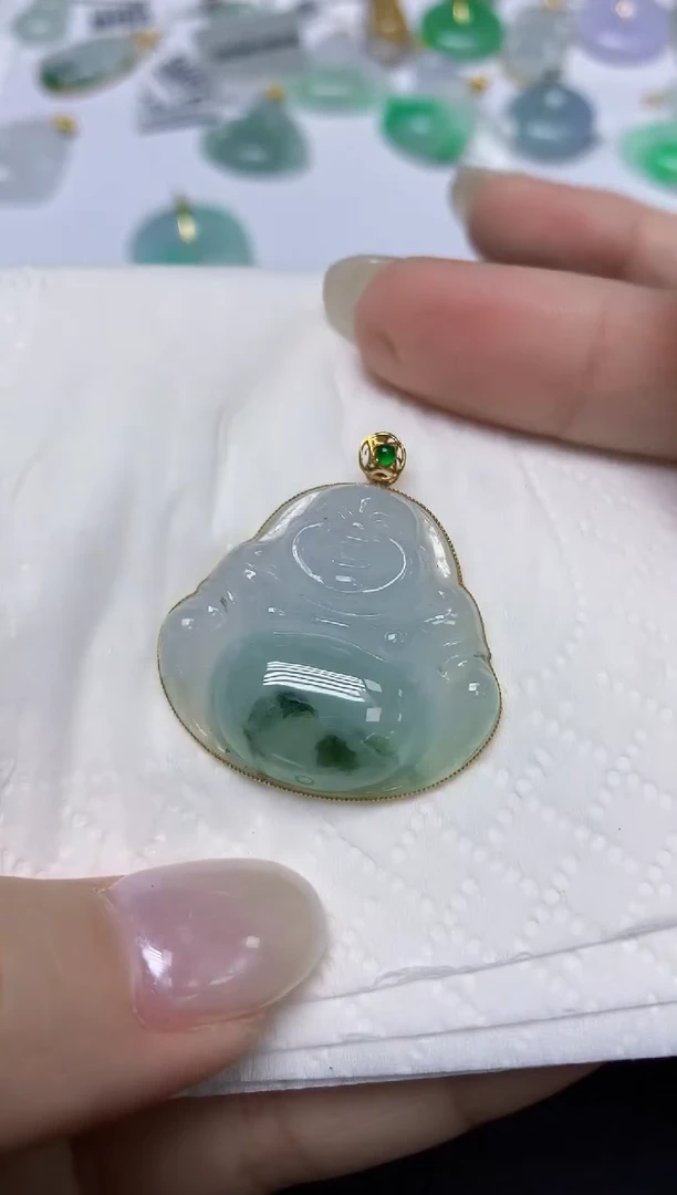 翡翠18K金镶嵌颈饰天然缅甸翡翠A货