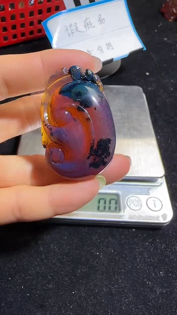 未镶嵌颈饰琥珀68574125