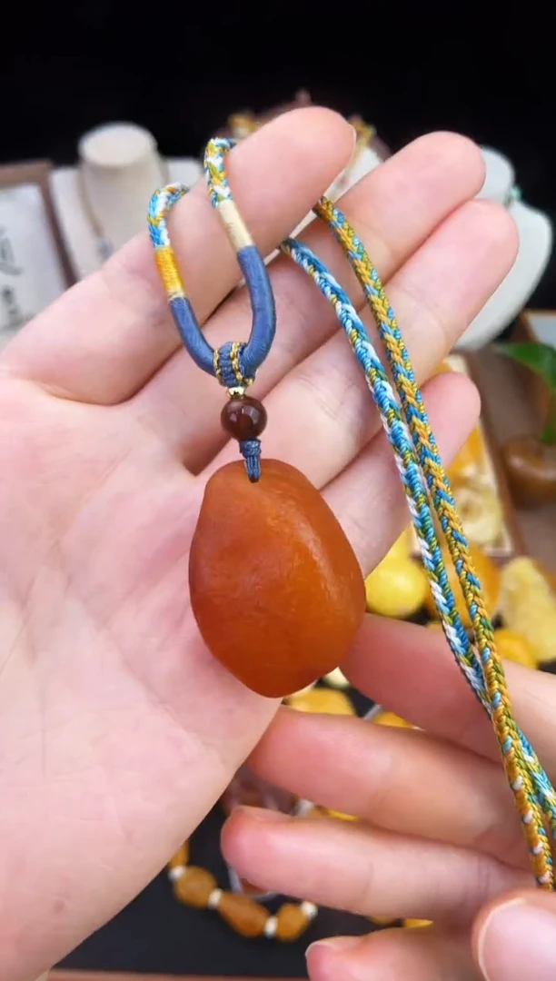 琥珀未镶嵌珠宝奇石柒月