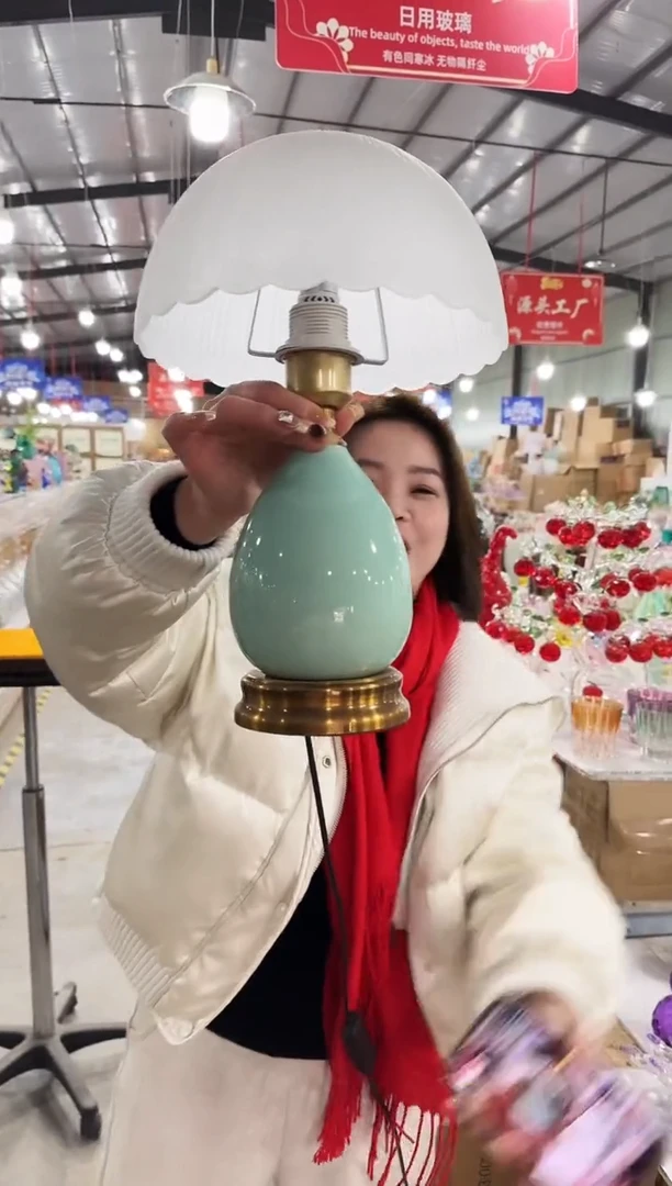 【闪购商品】藤优品花器Z-早26