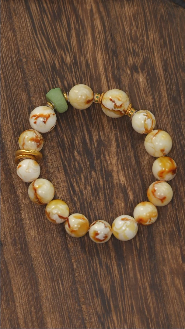 裸石蜜蜡未镶嵌会**?1