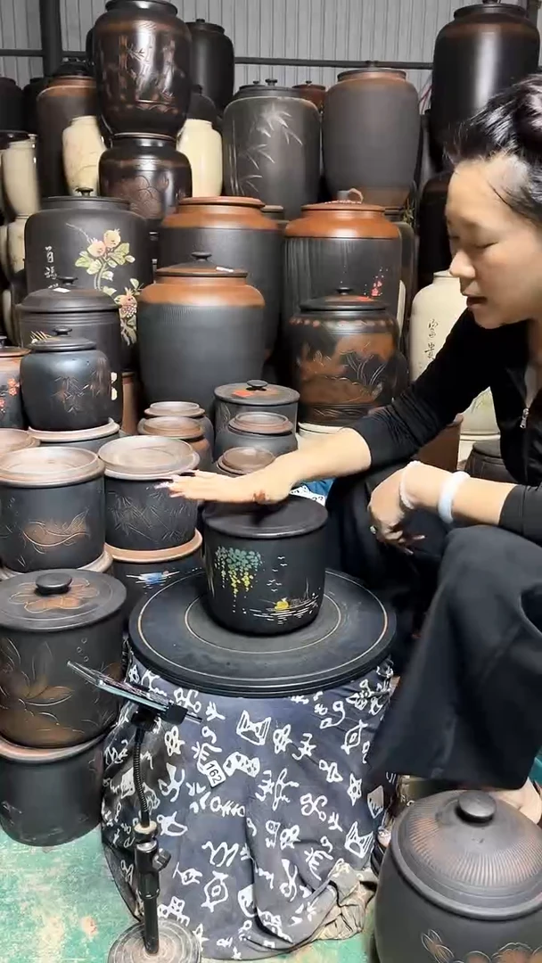 罐瑕疵茶叶罐 彩填小五饼  027