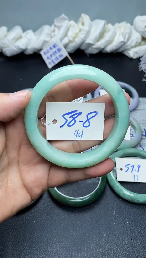 未镶嵌手镯翡翠94