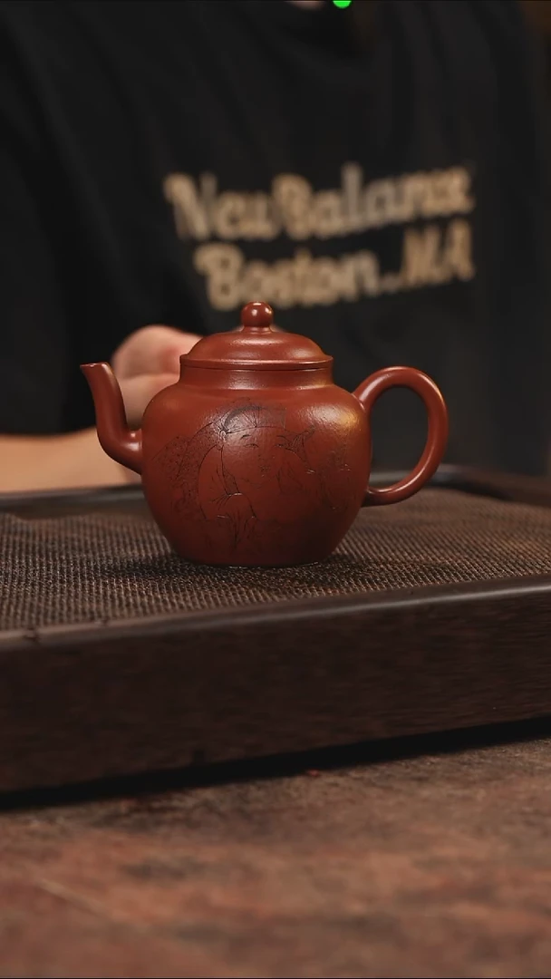 宫灯 朱泥 青堂刻绘