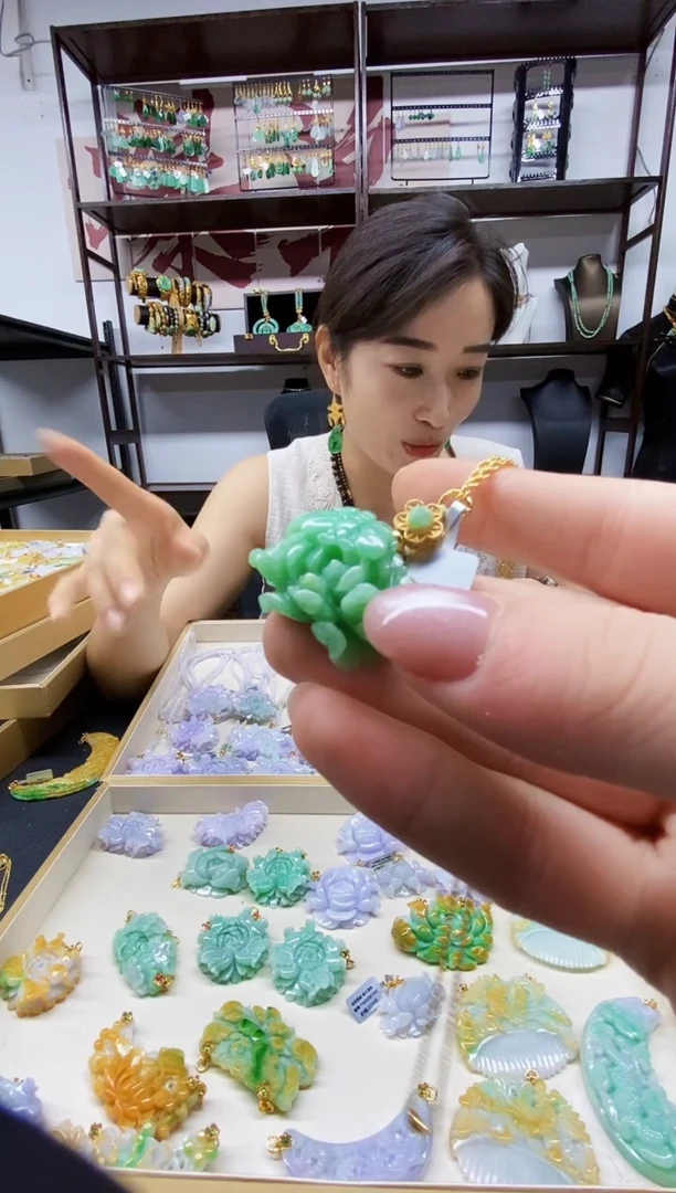 颈饰未镶嵌翡翠翡翠吊坠