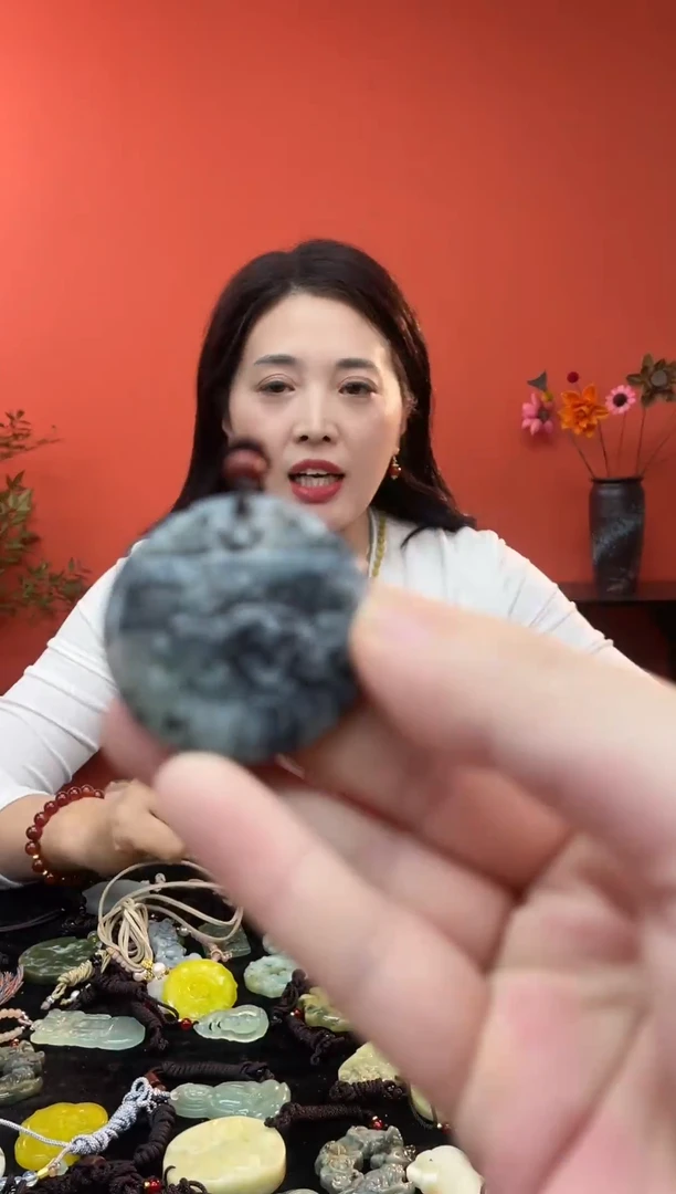 未镶嵌岫玉吊坠·
