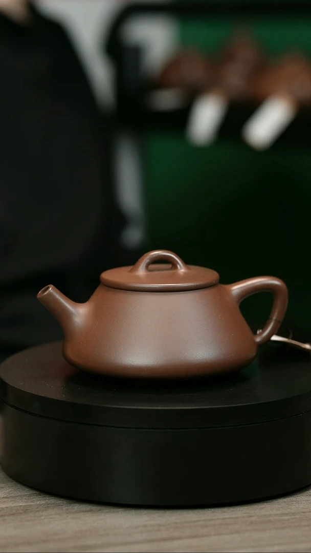 茶壶紫砂梦****河H2006赵信军光素石瓢