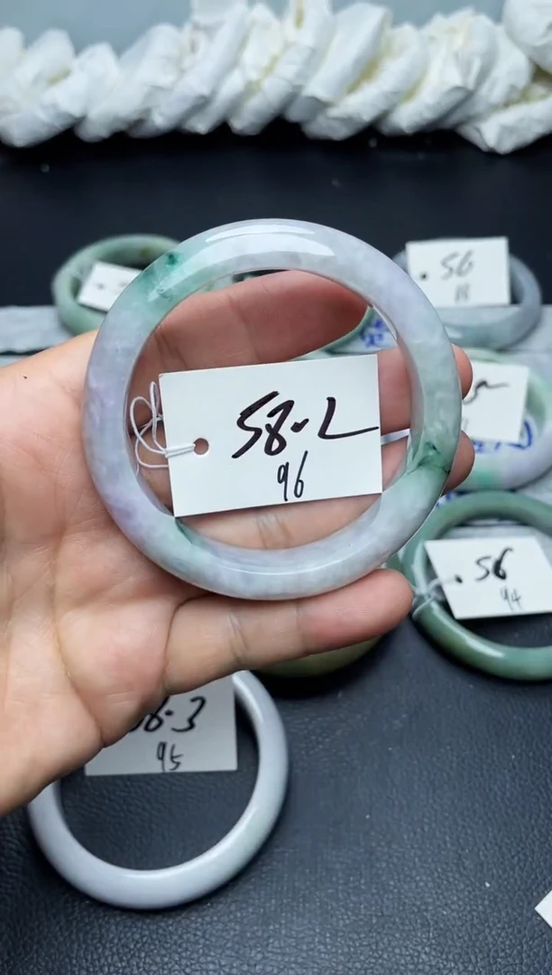 未镶嵌手镯翡翠96