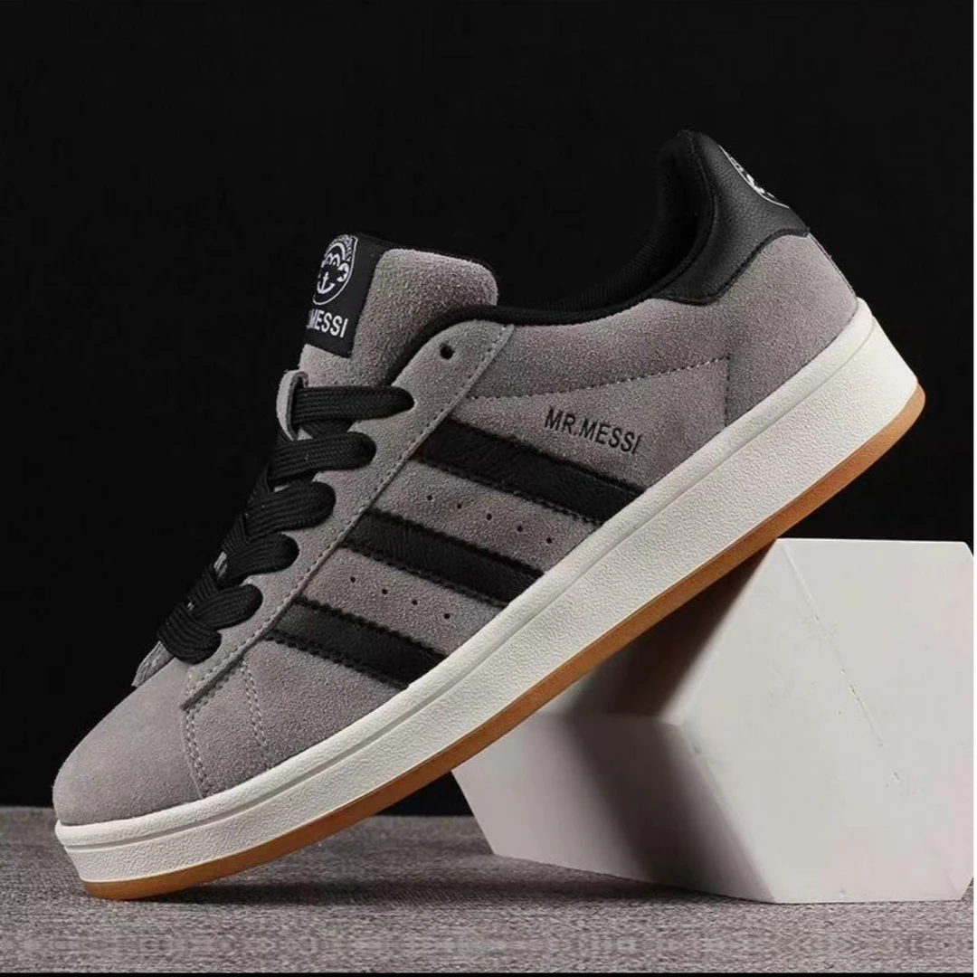 [强]新款时尚休闲板鞋9035