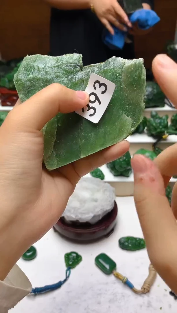 未镶嵌和田玉（碧玉）珠宝半成品1