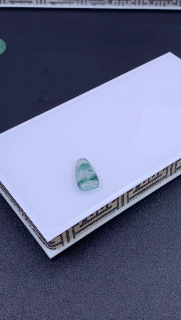 未镶嵌定制翡翠m****儿翡翠