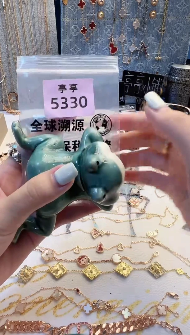 瓷片宁 彧贤聚宝阁 彧贤聚宝阁