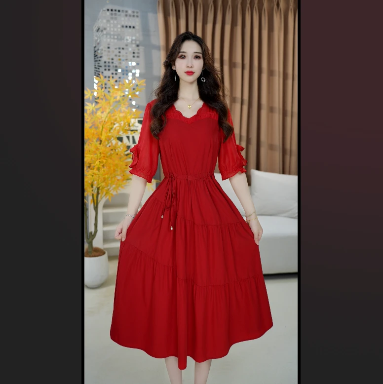 时尚洋气收腰连衣裙夏季女装高腰显瘦泡泡袖裙子不规则领型 25A38