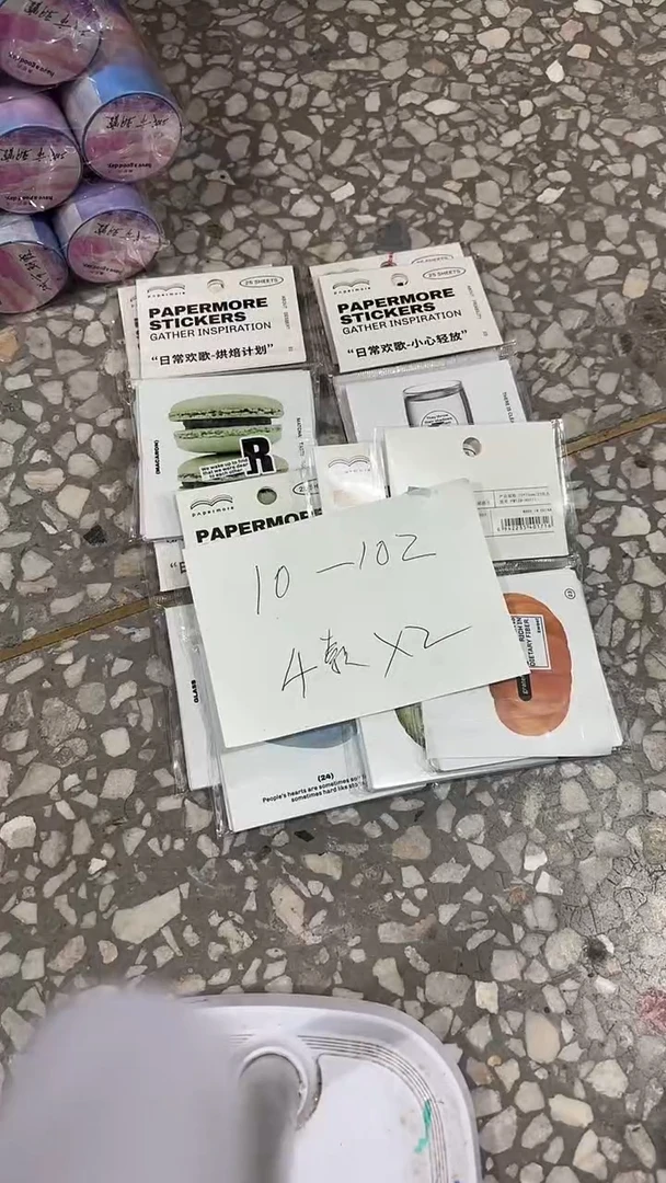 10-102     贴纸8包