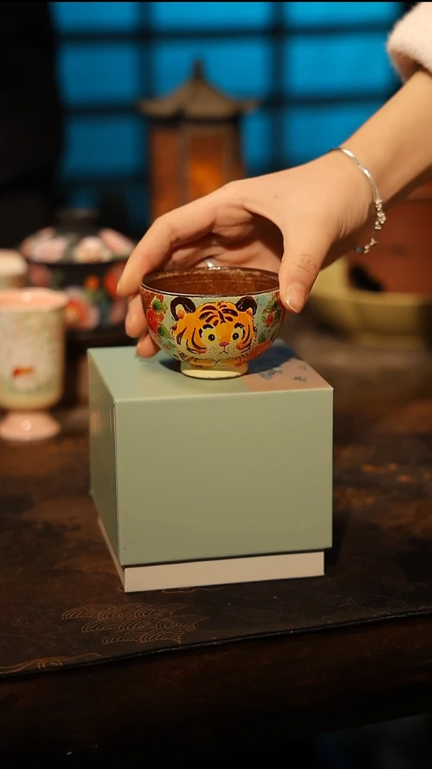 陶瓷景德镇高温釉下彩手工手绘款式