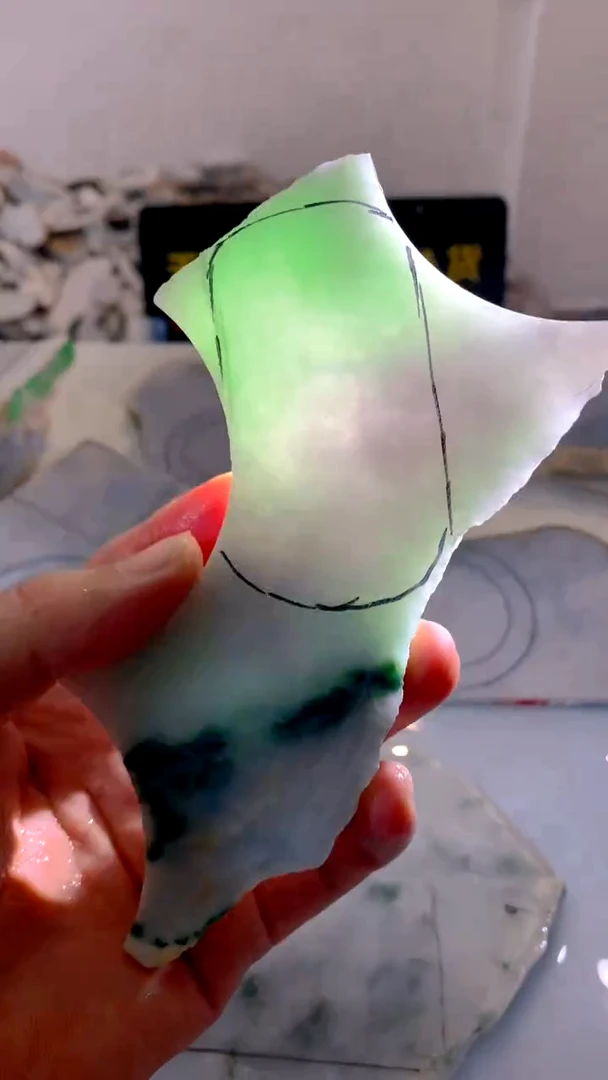 翡翠未镶嵌颈饰缅甸A货翡翠412