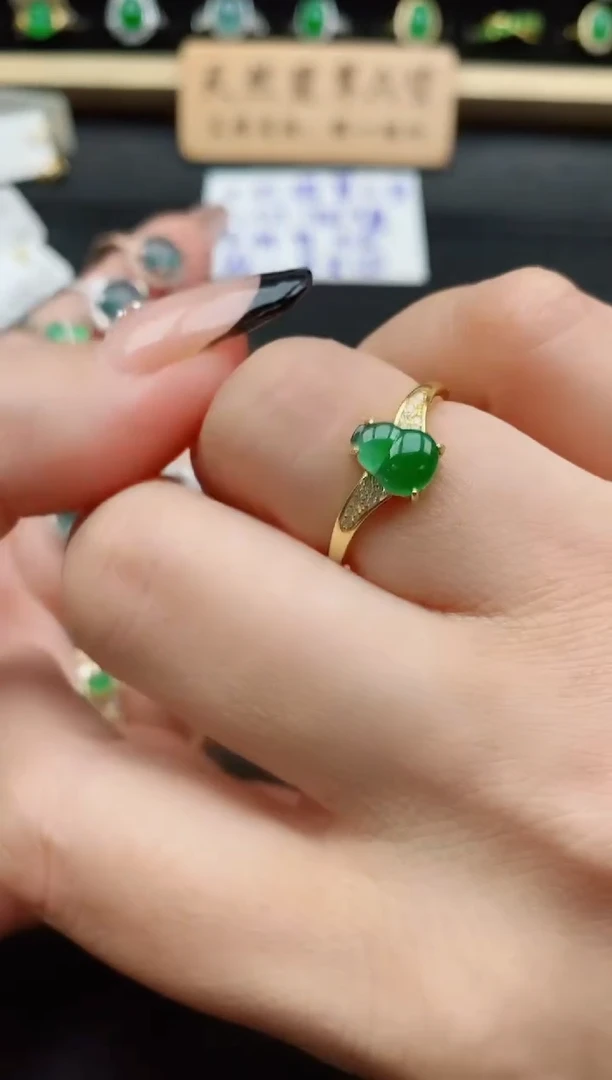 银S925镶嵌戒指翡翠1