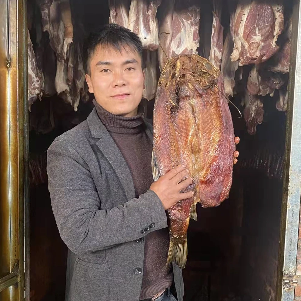 【文哥腊味】自制腊草鱼半烟熏半风干咸鱼整条干鱼腊鱼腊草鱼