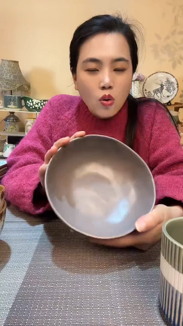 瓷片7英寸异形碗 微瑕介意勿拍