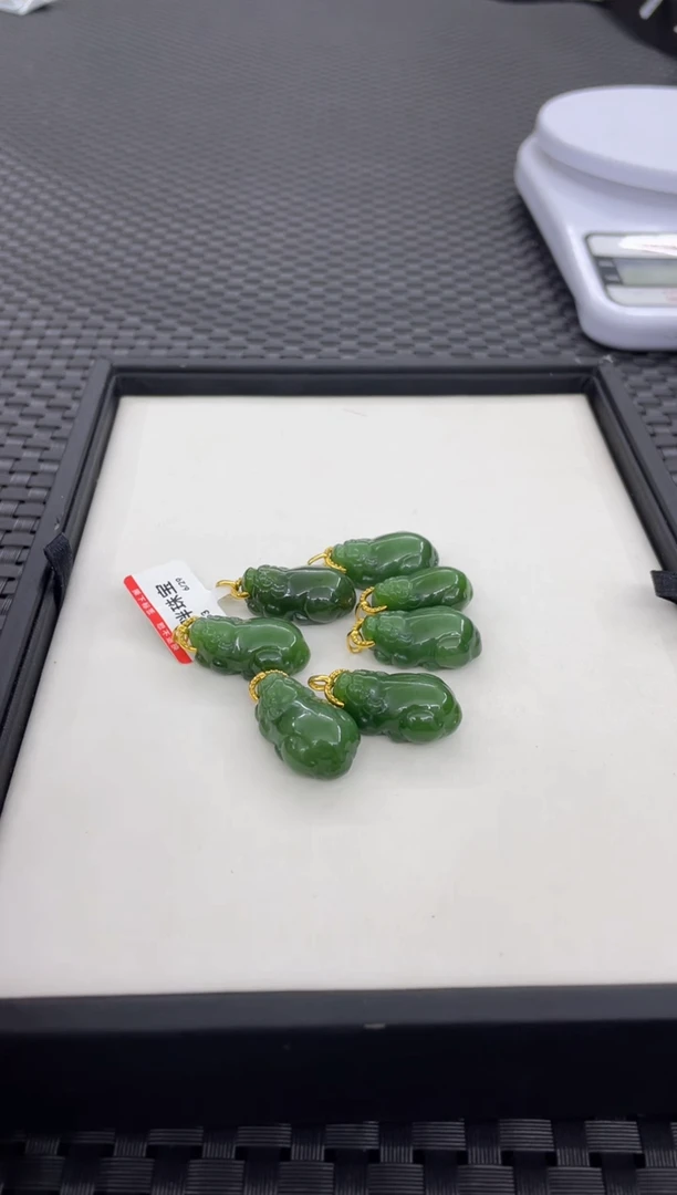 和田玉18K金镶嵌吊坠(不含链)貔貅微矿点（多样性发一件）PP53