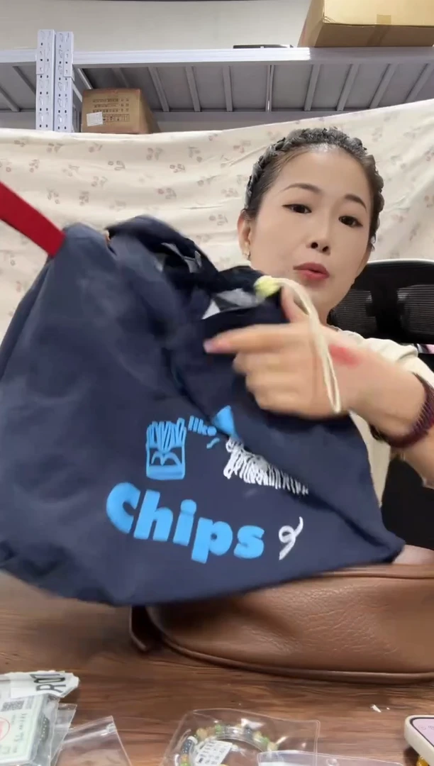 PVC给主播点点小红心