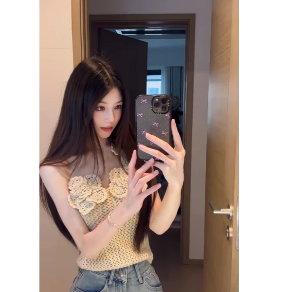 不对称斜肩针织上衣女夏季立体镂空花朵吊带背心上衣显瘦牛仔裤子