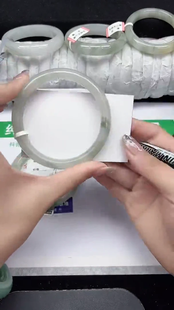 未镶嵌手镯石英质玉299-61/62