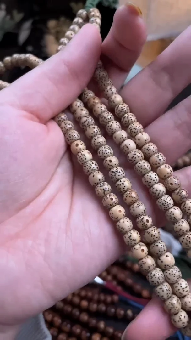 吊坠星月菩提精工级陈籽桶珠6*5长串