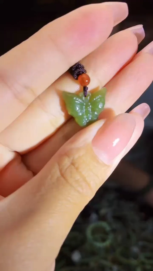 和田玉未镶嵌颈饰拍一发一