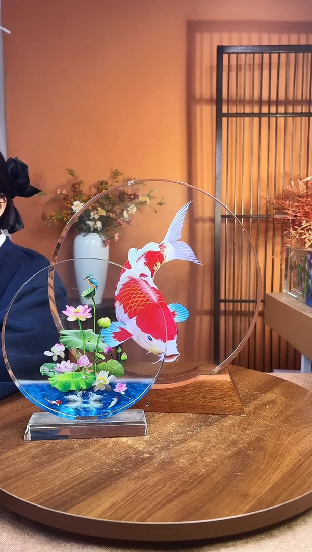 人造水晶圆形锦鲤 30/30/4加底座＋小摆件
