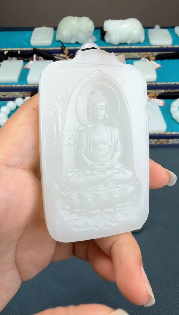 颈饰未镶嵌和田玉1