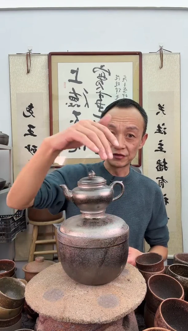 黑色侧把小砂锅非遗