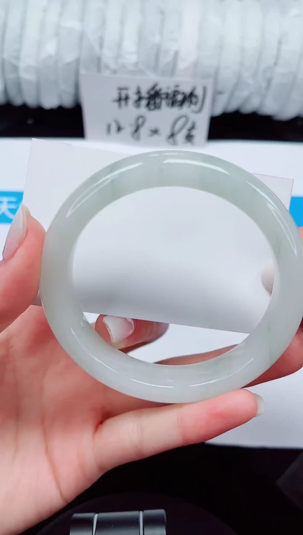 未镶嵌手镯石英质玉176-59/60